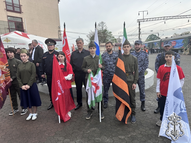 Росгвардейцы приняли участие во всероссийской патриотической акции «Единство в памяти. Сила в подвиге» в Ингушетии