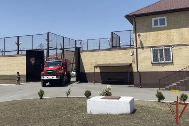 Росгвардия и МЧС провели совместное пожарно-тактическое занятие в Ингушетии